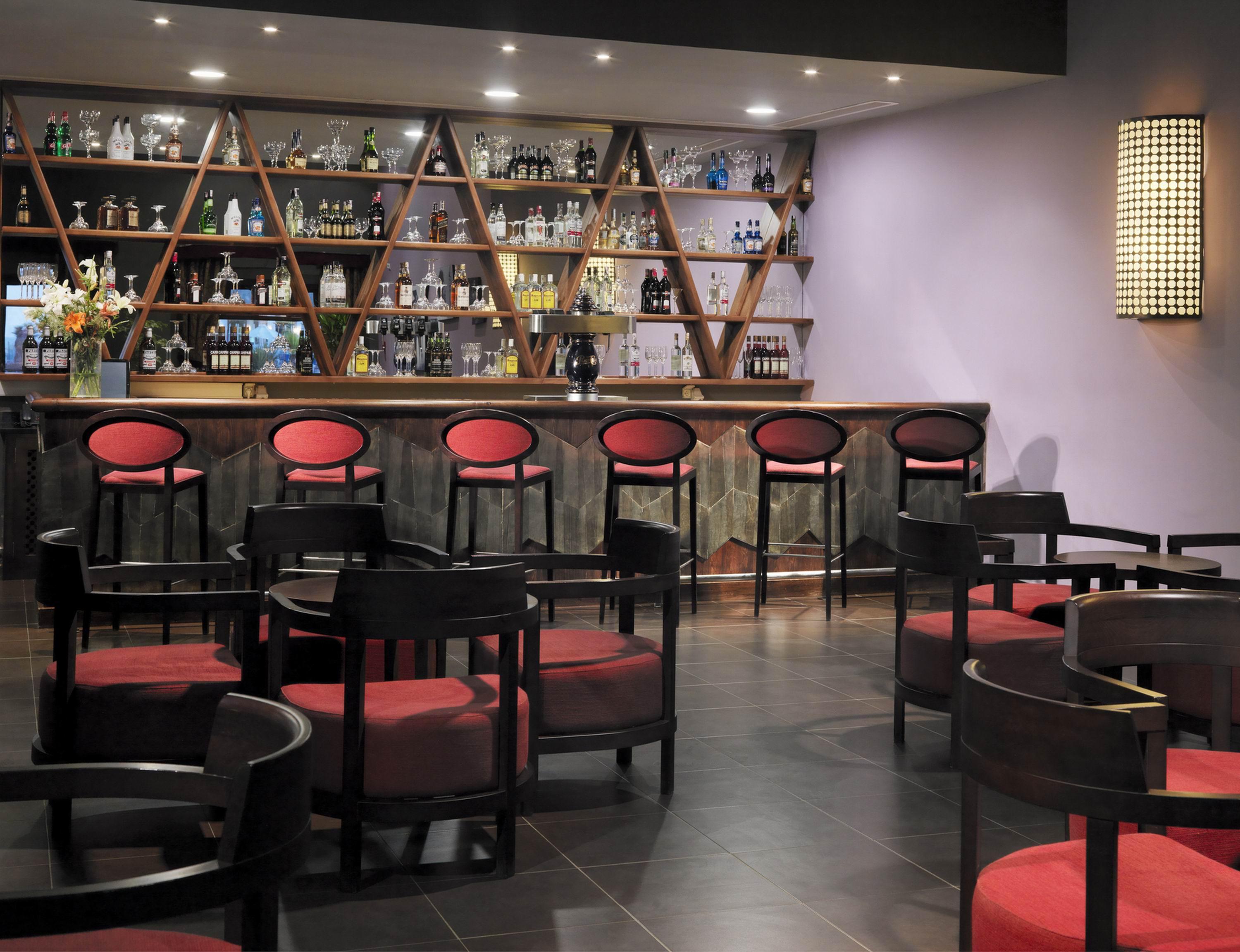 Отель Iberostar Waves Саидия Экстерьер фото The bar at the hotel